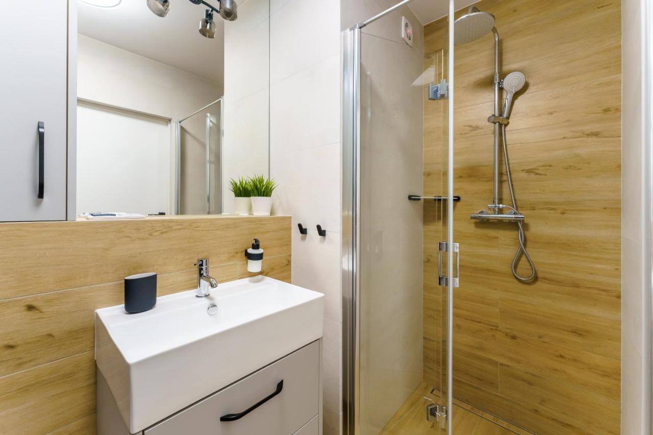 Perlowa Przystan Rent - Classic Gold & Silver Apartment โควอบเซก ภายนอก รูปภาพ