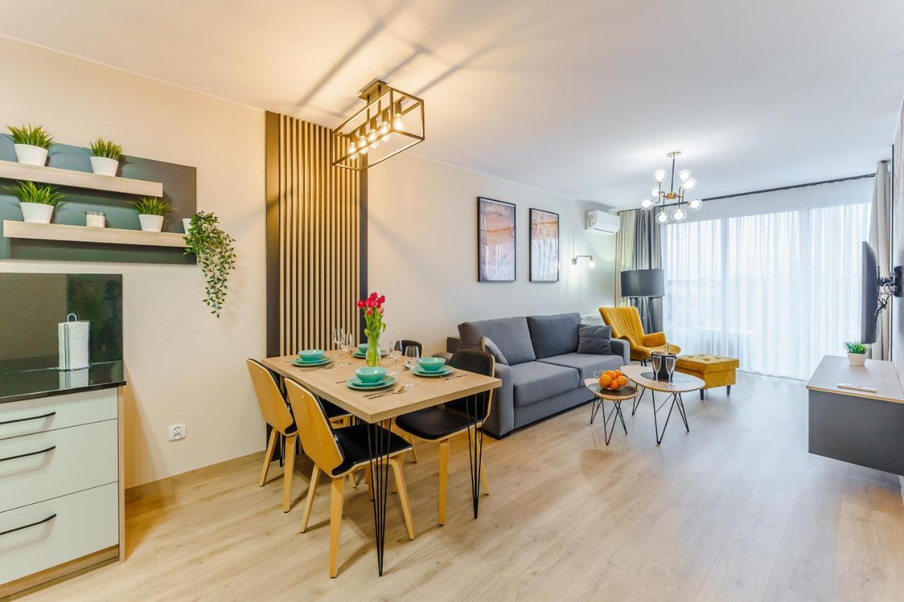 Perlowa Przystan Rent - Classic Gold & Silver Apartment โควอบเซก ภายนอก รูปภาพ