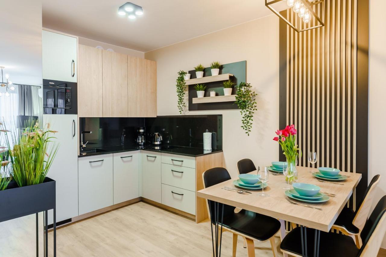Perlowa Przystan Rent - Classic Gold & Silver Apartment โควอบเซก ภายนอก รูปภาพ