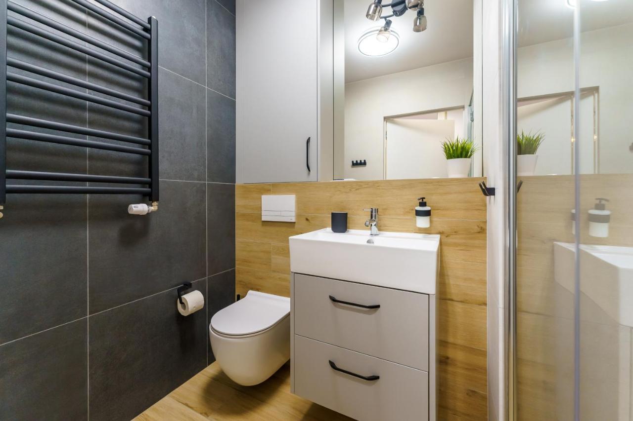 Perlowa Przystan Rent - Classic Gold & Silver Apartment โควอบเซก ภายนอก รูปภาพ