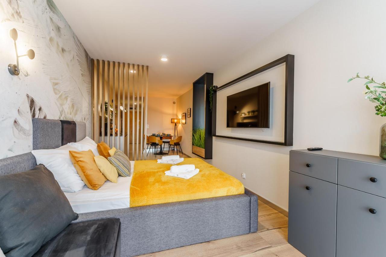Perlowa Przystan Rent - Classic Gold & Silver Apartment โควอบเซก ภายนอก รูปภาพ