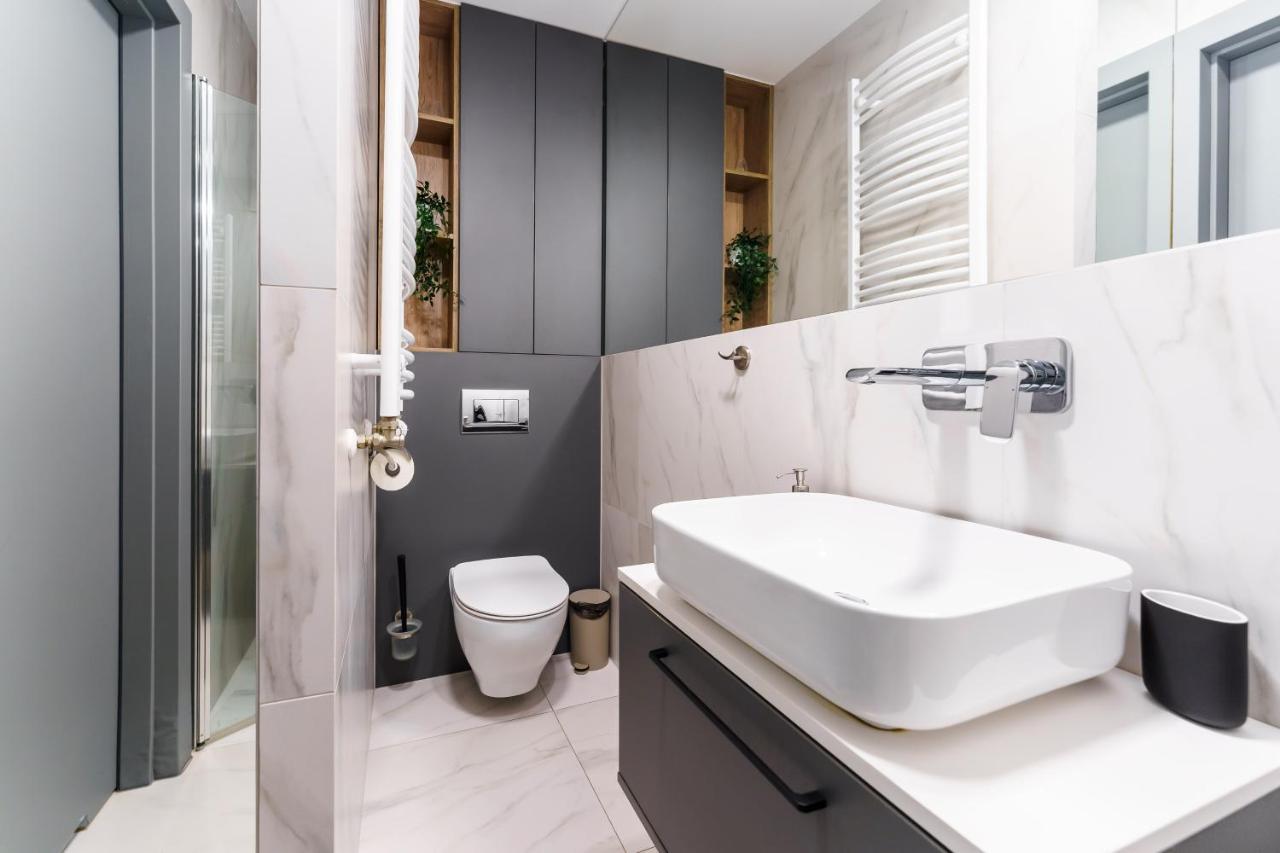Perlowa Przystan Rent - Classic Gold & Silver Apartment โควอบเซก ภายนอก รูปภาพ